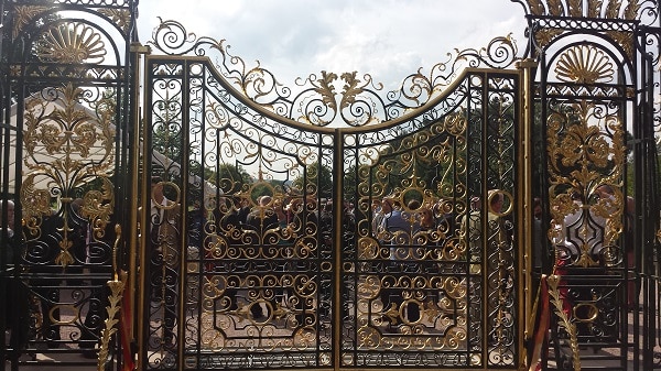 wrought iron, Home